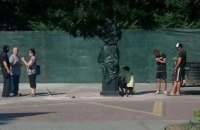 У центрі Мелітополя росіяни встановлюють пам'ятник Кірову 