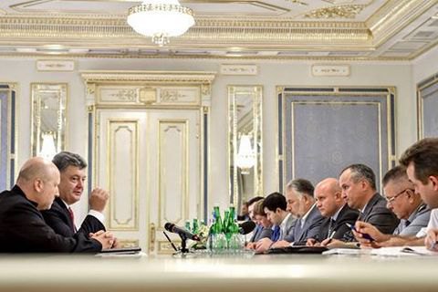 Порошенко анонсував конфіскацію машин з контрабандою в зоні АТО