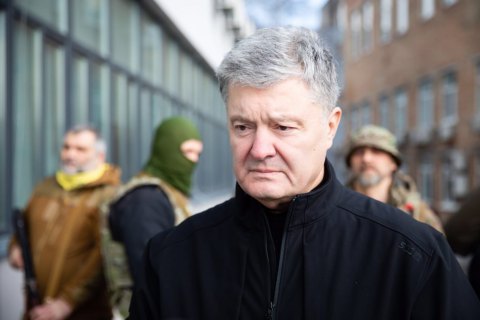 Порошенко: Путін ніколи не захопить Україну, скільки б солдатів, ракет чи ядерної зброї у нього не було