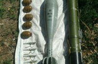У жителя Авдіївки вилучили арсенал зброї