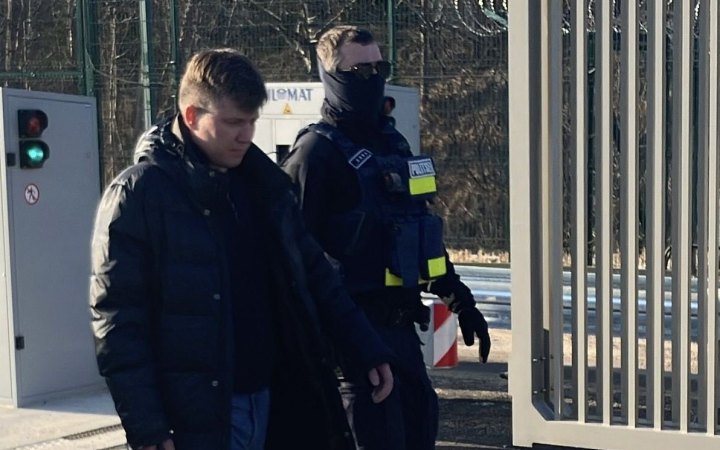 Естонія депортувала росіянина через зв'язки зі спецслужбами РФ