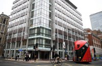 Cambridge Analytica сообщила о закрытии на фоне скандалов вокруг Facebook