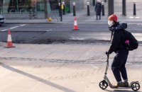 Киевский метрополитен обновил правила перевозки моноколес и самокатов 
