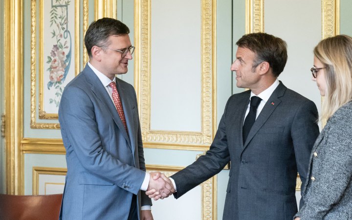 Кулеба і Макрон обговорили подальшу військову підтримку України