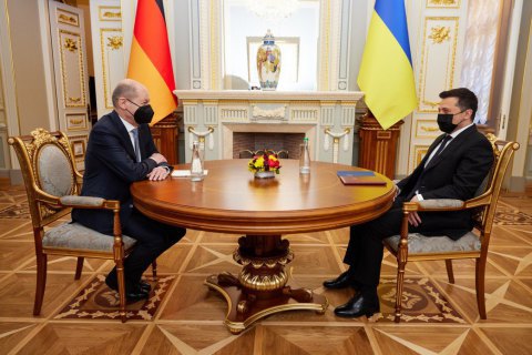 Шольц: "Вопрос членства Украины в НАТО сейчас не актуален"