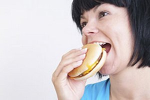 Если хотите похудеть, жуйте каждый кусок 40 раз, показал эксперимент