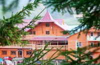 25 иностранцев и 9 украинцев отравились в туркомплексе "Сяйво Карпат"
