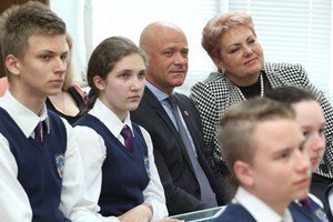 ​Труханов презентовал в Одессе электронный учебник по истории города
