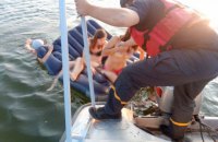 На Днестре четверо людей едва не погибли при купании на надувном матрасе