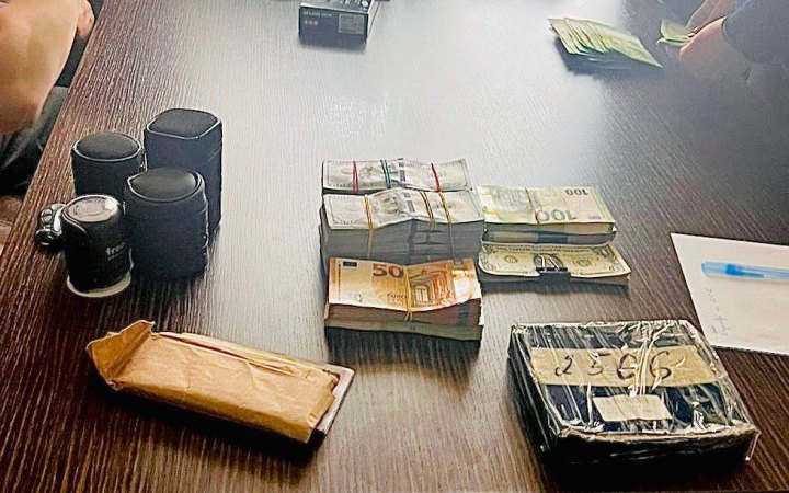 Співробітники Держпродспоживслужби підозрюються у вимаганні хабарів за експорт зерна