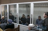 Суд оставил под стражей обвиняемых в расстрелах на Майдане экс-"беркутовцев"