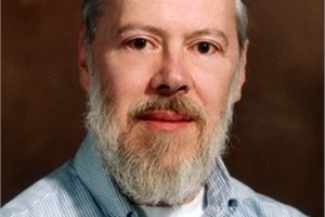 Умер создатель языка программирования Си