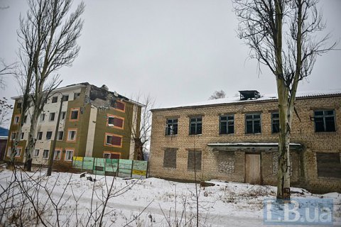 Боевики продолжают обстрелы окраин Авдеевки, город остается без света
