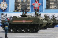 На військовому параді в Москві показали техніку, випробувану в боях у Сирії