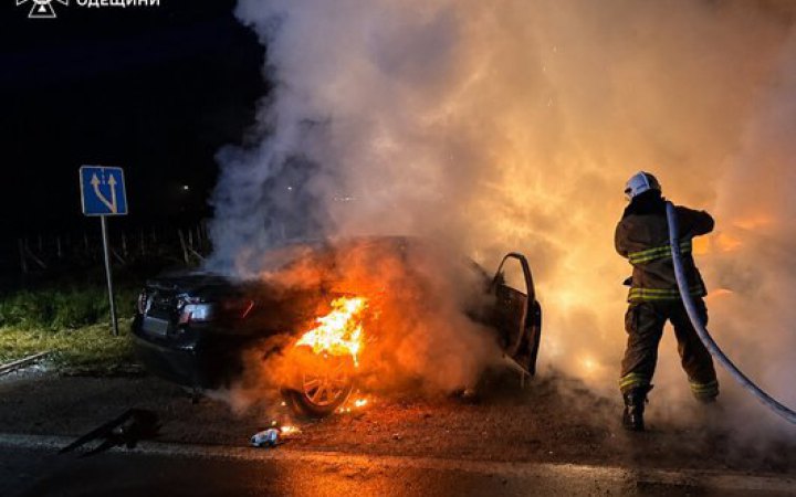 На Одещині через масштабну ДТП загинула людина, п'ятеро постраждали 