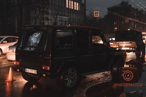 В Днепре произошла стрельба на остановке общественного транспорта, есть пострадавшие 