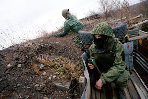 Окупанти ввімкнули в Донецьку систему цивільної оборони і збирають людей на евакуацію в Росію