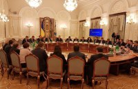 Порошенко недоволен низким уровнем оцифровки данных земельного реестра