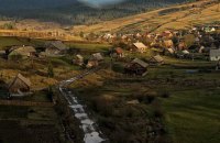 В Карпатах в охранника ж/д тоннеля выпустили пять пуль