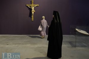 У черниговского священника украли почти 2 млн грн