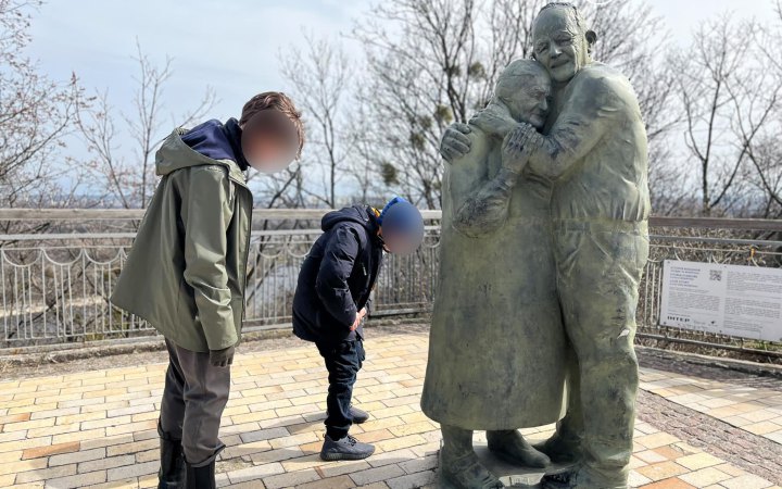 Ще семеро українських дітей повернулися додому з окупації