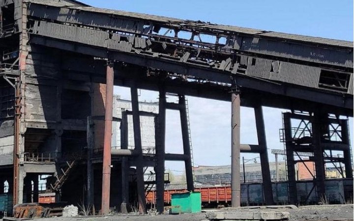 Авдеевский коксохимический завод снова обстреляли захватчики, прокуратура открыла производство