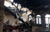 В Киеве снова горел старый дом на Хмельницкого, где два с половиной года назад произошел обвал с погибшими