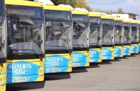 ​Майже половина комунального наземного транспорту Києва не обладнана кондиціонерами