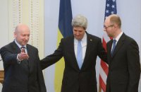 Керри обсудил предстоящую встречу с Лавровым и Яценюком