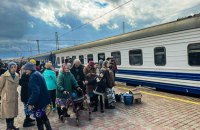 “У нас залишилося по жменьці їжі на день”: Куп’янський психоневрологічний інтернат пережив окупацію, обстріли і евакуацію