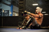 Українець Амосов переміг Альвареса в другому поєдинку в UFC