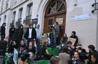 У всій Франції тривають учнівські протести, влада попереджує про зростання насильства