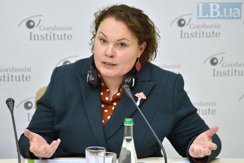 Изучать языки необходимо с акцентом на общение и фокусом на компетенции, - Катарина Бук