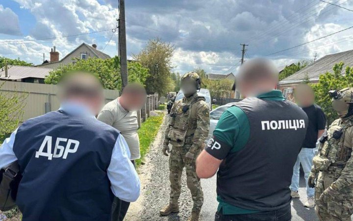 Втеча з армії за $15 тисяч: на Волині викрили групу, яка допомагала військовим залишати частини