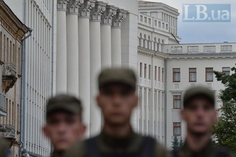 Полиция усилила охрану правительственного квартала в Киеве