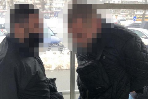 ДБР затримало оперативника СБУ за викрадення людини і здирництво