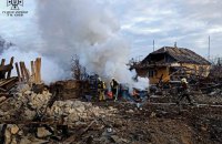 У Київській області уламки російських ракет пошкодили 21 будинок і медзаклад (оновлено)