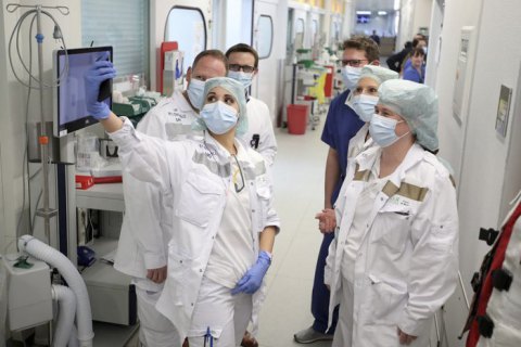 Больше половины инфицированных коронавирусом в Германии вылечились