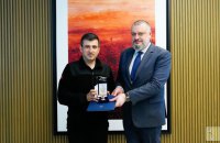 Брати Байрактари отримали відзнаки від секретаря РНБО України
