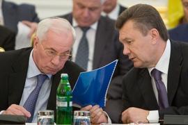 ​Янукович недоволен Азаровым. Хочет увольнения?