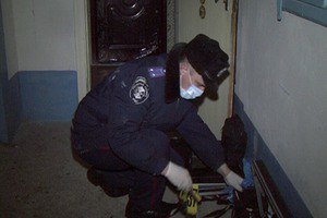 В запертой изнутри ровенской квартире нашли зарезанными двух женщин и кота 