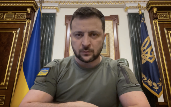 Кожен і кожна має бути лобістом постачання Україні важкої зброї, - Зеленський