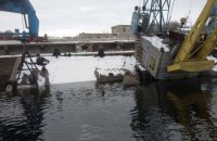 В Днепр вылилось около 300 тонн мазута