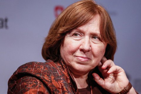 Нобелевский лауреат Алексиевич вылетела из Беларуси в Германию