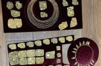 СБУ запобігла вивезенню з України елітного автопарку, зброї і антикваріату, які належать президенту Мотор Січ