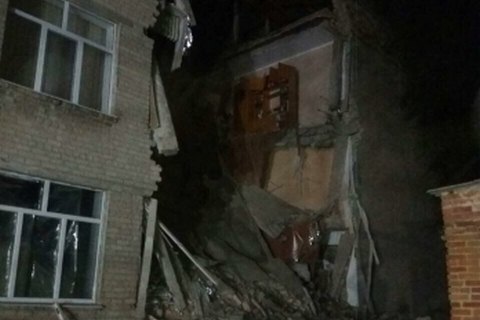 В Новом Буге обрушилась школа