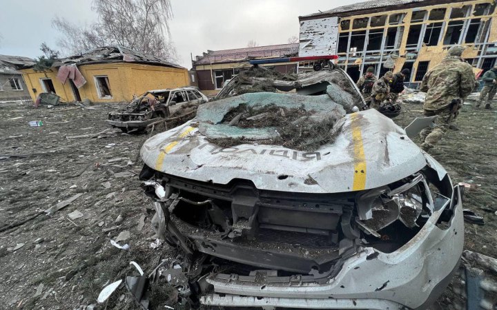 Російська ракета С-300 влучила у Лиманський відділ поліції на Донеччині