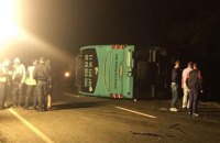 У ДТП за участю автобуса під Львовом постраждали 20 осіб, один водій загинув