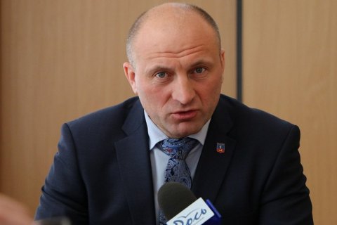 Мэру Черкасс предъявили подозрение из-за "тайной" сессии в Каневе
