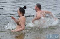 Патриарх Филарет освятил воды Днепра